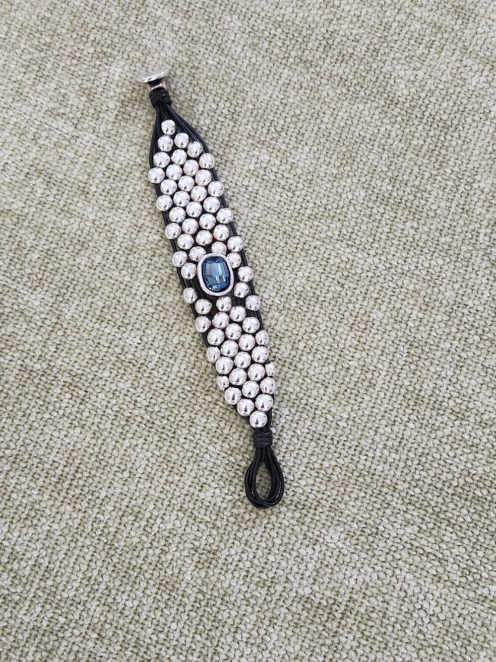 Uno de 50 Leather and Silver Bracelet with remarkable Centered Blue Stone - Picture 2 of 4